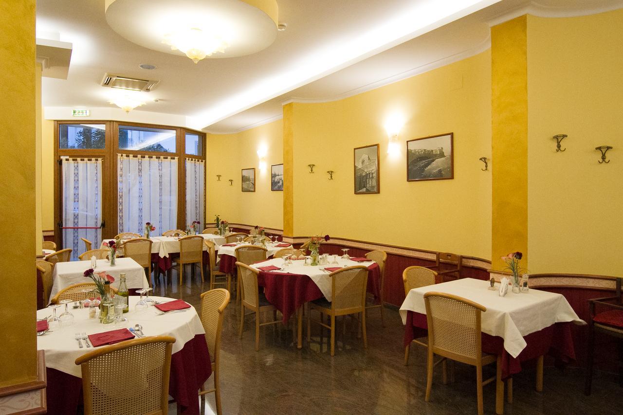 Pensione Al Pescatore Térmoli Exterior foto